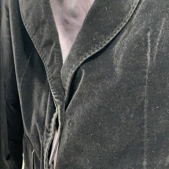 Blazer - Picture 3 of 4